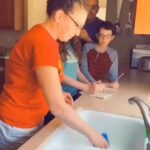 Marlyne Barrett Instagram – Take Notes! This Family is too much! #repost
Who can relate!? #happymonday