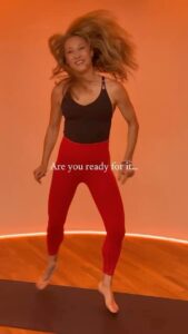 Marnie Alton Instagram - I wait all year for our Planksgiving workout and it’s finally here!!! (don’t worry it’s not all planks I just love a play on words ☺️) One of my most favorite things about this class is that we offer it for FREE to anyone who wants to join so we get to meet so many amazing new peeps. If you’ve been curious about our M/BODY workouts this is the perfect way to experience what we’re all about. It’s gonna be a 45min sweat fest designed to kick off the holiday season with strength & JOY! Here’s a little vid to explain how to use the promo code. Dm me with any questions, SHARE with your friends and lemme know in the comments if you’re coming tomorrow!