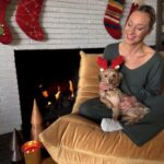 Marnie Alton Instagram - Happy Friday! I chose today’s giveaway specially to get you in the holiday spirit✨ It’s my absolute fav candles from @archipelagobotanicals. I always have them in the house & I look forward to the holiday editions every year. They just make everything feel so much more cozy & festive. In case you missed it: for the month of December I'm gonna share some of my fav products every Friday & give you a chance to win them! Full disclosure: these are NOT ads, they're just brands I love & use all the time. I believe in what they're putting out in the world & thought it would be fun to give more people a chance to experience them as a special holiday treat. This one is extra special because I love the women who own this company so damn much! To enter, all you need to do is comment below (so we know who you are & how to get you your goodies) like this post. I’d love to hear about your favorite holiday tradition if you’re down to share! One of mine is filling my house with these candles ☺️ If you wanna tag a friend as a sweet surprise we'll enter them too! This giveaway closes Sunday 12/18 at 11:59pm & the winner will be announced on Tuesday in my Stories. GOOD LUCK😘