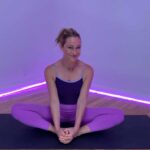 Marnie Alton Instagram - Feel Good Saturday✨ Show your hips some love today with these 5 healing stretches. Bonus: a lot of low back strain also actually comes from tight hip flexors so you’ll get a double dose of relief with this flow. Breath in and let go 💜 #hipstretch #barrestretch #barre