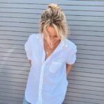 Marnie Alton Instagram - Some days are just about being grateful for the little things. Summer sun the perfect @frankandeileen linen button down my bff = it’s Friday I’m in love🤍 Lately I’ve been spending more time getting rid of clutter…in my mind, body & home. I can’t tell you how many times I’ve opened my crammed closet & thought ‘there’s nothing to wear’. How is that even possible?! I’ve decided to try focusing on fewer pieces that actually make me feel good every time I put them on, rather than the hundred things I’m keeping to wear ‘someday’. It’s been cool finding companies like @frankandeileen who make clothes that feel special but also so easy! Can I get a 🙌🙌 for a woman-owned, woman-led, B corp certified company focused on sustainability & paying it forward. Bonus: every piece is 100% WASHABLE which just might be my favorite part. 15% off with MARNIE15 ✨ #frankandeileen