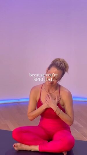 Marnie Alton Instagram - Happy Val/Gal/PALentines Day! This is your sweaty reminder that baby you’re special✨💘

Ps. Should we do a RiRi class soon?! After the Super Bowl how could we not?! 👑