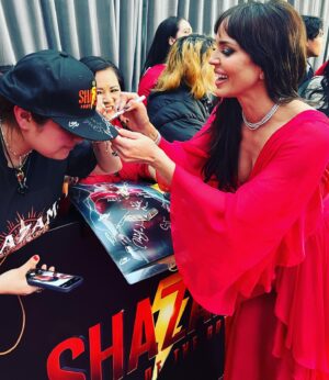 Marta Milans Instagram - Dreams do come true.. for the second time. Pinching myself!!! What a journey , what a team of wonderful humans to be in this ride with.. what a beautiful movie we are a part of with the most truthful and heartfelt message about family. It’s all about family at the end of the day. I love you all @shazammovie ❤️……………………
👗: @hannibal_laguna 💄: @ermahnospina @michaelduenas 👠: @dolcegabbana 💎: @martinkatzjewels @lindamedvenestyling