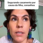 Marta Bateira Instagram - Não deixem de viver pelos filhos, um dia eles voam e vocês ficam sós, olham pra trás e percebem que não viveram nada em função deles.