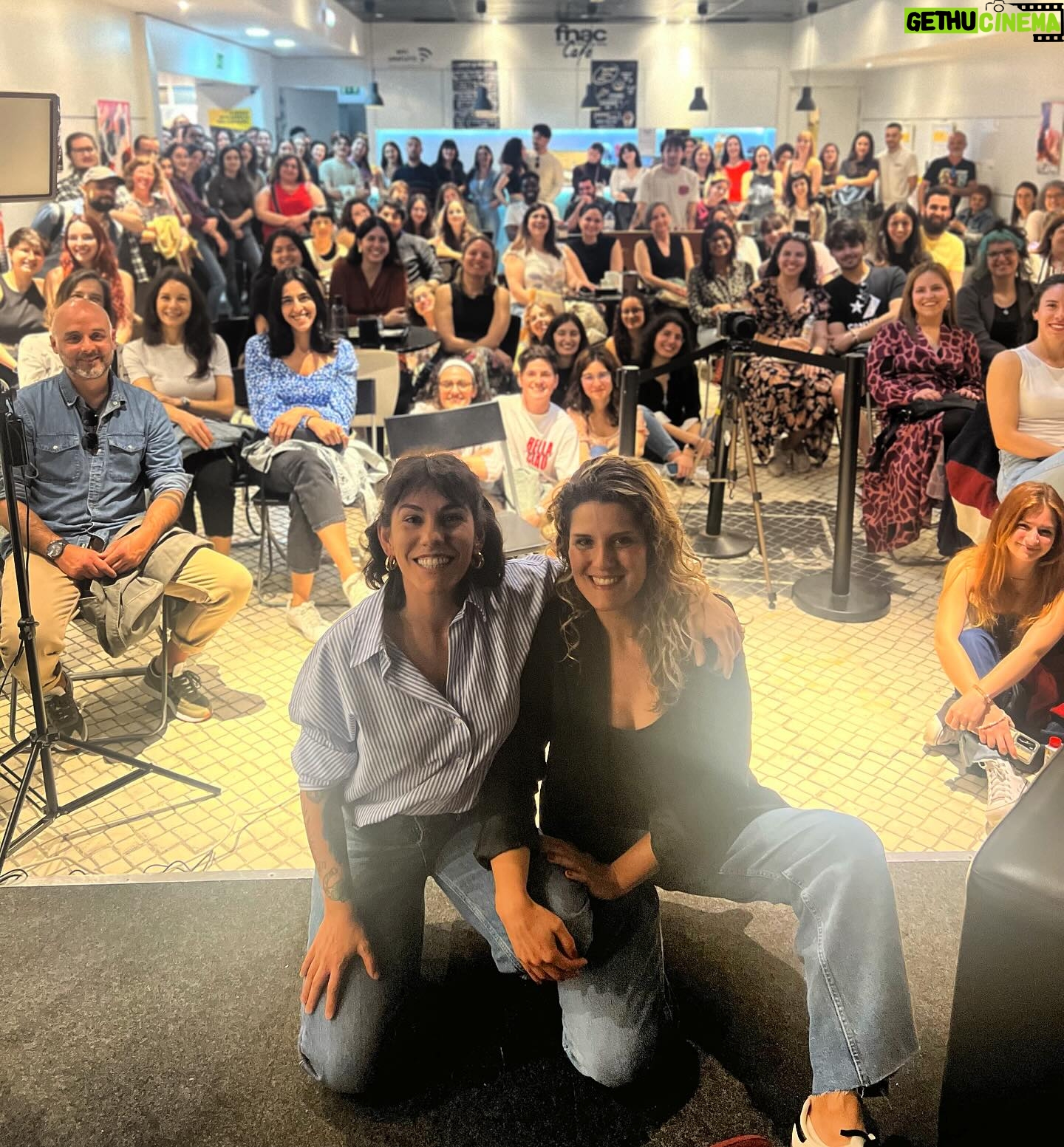 Marta Bateira Instagram - Fnac Santa Catarina, muito muito obrigada, apaixonei violento! ❤️