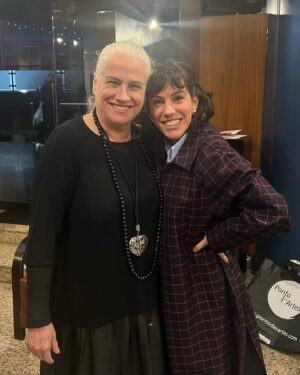 Marta Bateira Instagram - Genial e brilhante, ela é o filme!!! 👏🏽🙌🏽 Sou mega fã! ❤️
Filme TIA VIRGÍNIA