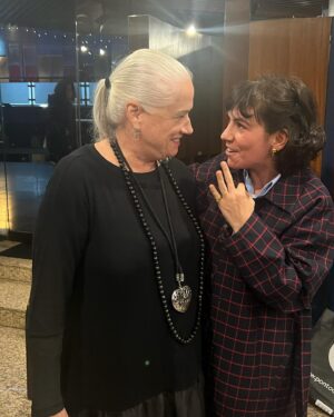 Marta Bateira Instagram - Genial e brilhante, ela é o filme!!! 👏🏽🙌🏽 Sou mega fã! ❤️
Filme TIA VIRGÍNIA