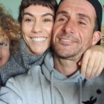 Marta Bateira Instagram - O @miguelofek foi um Lindooo Amor na minha vida quando tínhamos 19 anos e hoje visitou-nos com a Luna e o Ari, que maravilhosos, que encontro lindooo!!! 🥰🙌🏽🥹❤️#amoréprasempre Feliz Natal, meus amores bons e docinhos!!! PS - Sim, sou dessas, sou amiga de ex, mas só dos que prestam. ✌🏽😉🫶🏽