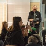 Marta Żmuda-Trzebiatowska Instagram - To był piękny dzień! 🫂 Marta Żmuda Trzebiatowska i Łucja spotkały się na planie serialu “Na dobre i na złe” 🎬 Łucja marzy o tym, by zostać aktorką, więc była to niezwykła okazja zobaczyć, jak od kulis wygląda praca na planie takiej produkcji. Oczywiście nie zabrakło także uścisków, rozmów oraz masy uśmiechów 🥰 Ty także możesz pomóc kolejnym Dzieciom uwierzyć w siebie. Wejdź na 👉 www.akademiaprzyszlosci.org.pl i ufunduj Indeks Sukcesów 💙 #AkademiaPrzyszłości #IndeksSukcesów #wsparcie