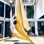 Marta Żmuda-Trzebiatowska Instagram - Nowa pasja mocno zawładnęła moim ciałem, sercem i umysłem ❤️‍🔥🧚🏻‍♂️ #aerialjoga