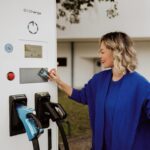 Marta Melro Instagram - Preparados para receber um GIVEAWAY electrizante? ⚡️ Perdoem o trocadilho óbvio, mas foi mais forte do que eu! 😂 Apostando na mobilidade eléctrica , a @caetano.go tem um cartão Go.Charge com 200€ para te oferecer, para usares nos teus carregamentos eléctricos! 🤩🚙🔋 O que tens de fazer para ganhar? Bem simples : ⚡️ Seguir a página da @caetano.go e da @gochargegoelectric ; ⚡️ Deixar o teu ❤️ nesta publicação; ⚡️ Identificar 2 amigos nos comentários; ⚡️ Dizer-me qual o teu carro eléctrico de sonho. ⚡️Podes participar as vezes que quiseres desde que identifiques amigos diferentes. O Giveaway termina dia 18 de Fevereiro às 23:59h. O vencedor será anunciado aqui e nas redes da @caetano.go * Regulamento na bio do Instagram @caetano.go Boa sorte e boas viagens! ☺️ #CaetanoGo #ad