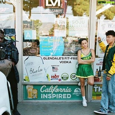 Marta Piekarz Instagram - “ur boo” MV drops DEC 28!!! Photos by @frankie_marin and @jongrahamcreative