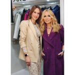 Marta Sánchez Instagram - Una cita a la que jamás falto es a la de las nuevas colecciones de mis queridos @arggido y @carlaruizcostura en la feria de la moda @momadmadrid Sus nuevas prendas para el invierno que viene son increíbles, como este abrigo color uva con el que ya sueño!!!💜 Y también las del nuevo verano, como este traje “estilo Mondrian” que estrené porque no me pude resistir… Felicidades por tanto talento!!! Os quiero @roruiva @gaunandfi @castle_photo_ @itshoes @ifema_madrid #madrid #moda #martasanchez