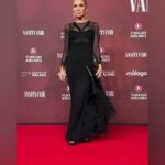 Marta Sánchez Instagram - Fin de semana en #malaga imparable. Gracias @vanityfairspain por una noche entre amigos. @davidxdyp 🤍 Si; repetí mi @versace vintage. Un vestido que tiene ya 31 años en mi armario y que fue el que lucí en mi vídeo y alguna tele de promoción de “Desesperada”… @milabentabol gracias por llevarme a conocer mi nueva tienda fetiche en la ciudad (que por cierto, está más bonita que nunca..) #Pompeu #Pompeumalaga #theworldofcontemporaryluxuryfashion Málaga: nos vemos pronto. Joyas @juliamunozarevalo @my.beautyexperience @festivalmalaga #martasanchez #martisimasanchez