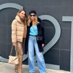 Marta Sánchez Instagram - Gracias amigo @josemoroes por cuidar de tus amigos como lo haces. Estamos felices de ver que vives tu mejor momento. Por muchos años compartiendo contigo y rodeado solamente de la gente que te merece. @cepa21bodegas @fatimapereyramoreno @federicoleonsierra @mintandrose @viddajewelry @restaurante_mannix #martisimasanchez #martasanchez 🍷🍇 #elvinonosetiraymenossinoestuyo #vivacepa21 #valladolid