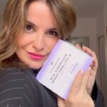 Marta Torné Instagram - Os comparto mi último descubrimiento para tener una piel espectacular🙏🏻: El suplemento Hyaluronic Acid & Collagen Power de @n2naturalnutrition que tiene máxima concentración de Ácido Hialurónico y Colágeno con eficacia clínicamente probada. Además contiene Vitamina C y Coenzima Q10 que juntos combaten la sequedad de la piel y la formación de arrugas. Notarás la piel más jugosa y más suave! Os dejo mi código descuento: marta15 (hasta el 31 de Diciembre) 😉