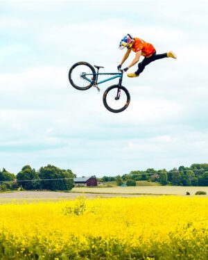 Martin Söderström Instagram - The time has come! I am happy & proud to say that I look back on my life/career on two wheels with a smile on my face! All the amazing people I’ve met, fans, places I’ve been, partners that believed in me year after year and family that supported me the way they could ❤️ I have informed my sponsors that I won’t be a professional athlete the way I’ve been for the past 15 years anymore. I’ll always be involved in the sport & love it from the bottom of my heart. It will just be more on my own terms & on a different level 👊🏼 The biggest thanks go out to my amazing partners you guys are like family to me & I’m forever grateful that you’ve made the life I’ve lived possible ❤️ (Of course also all you guys, it’s not possible to be a pro-biker without followers/fans❤️)