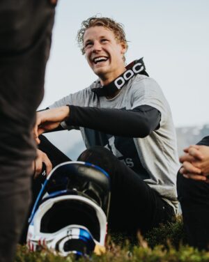 Martin Söderström Instagram - No better feeling!
Than wrapping up a project & when you get to see the finished piece 🔥
#TheOldWorldMovie Out 4th of December!
📸: @jmvotography