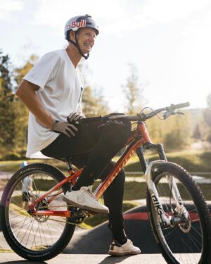 Martin Söderström Instagram - The time has come! I am happy & proud to say that I look back on my life/career on two wheels with a smile on my face! All the amazing people I’ve met, fans, places I’ve been, partners that believed in me year after year and family that supported me the way they could ❤️ I have informed my sponsors that I won’t be a professional athlete the way I’ve been for the past 15 years anymore. I’ll always be involved in the sport & love it from the bottom of my heart. It will just be more on my own terms & on a different level 👊🏼 The biggest thanks go out to my amazing partners you guys are like family to me & I’m forever grateful that you’ve made the life I’ve lived possible ❤️ (Of course also all you guys, it’s not possible to be a pro-biker without followers/fans❤️)