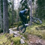 Martin Söderström Instagram - Forgot to turn Off Slopestyle-mode 🤷🏼‍♂️ #GeniusST 🤳🏻 @simon_westergren