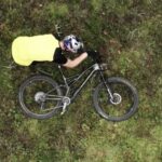 Martin Söderström Instagram - Listen! 50% of all car trips in cities are 5 kilometers or shorter 🤯 Stop being lazy & ride your bike!!! It’s good for you & the planet!