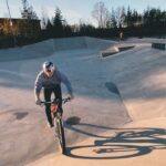 Martin Söderström Instagram - 1, 2 or 3 ⁉️ I don’t understand how BMX’ers can ride concrete all the time, the smallest crash hurt so bad 😵