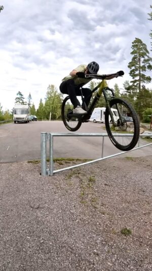Martin Söderström Instagram - Check out a lap with rap 🎤
What move is your favourite?!? 
#GeniusST
