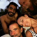 Martina Gusmán Instagram - 🌺🌺🌺🌺🌺 Últimos momentos del 2021 💓 Despedir …💓 Agradecer …💓 Amar…💓 Intencionar 💓 Les deseo mucho amor y luz para este nuevo año. 🙌🏽💫💘