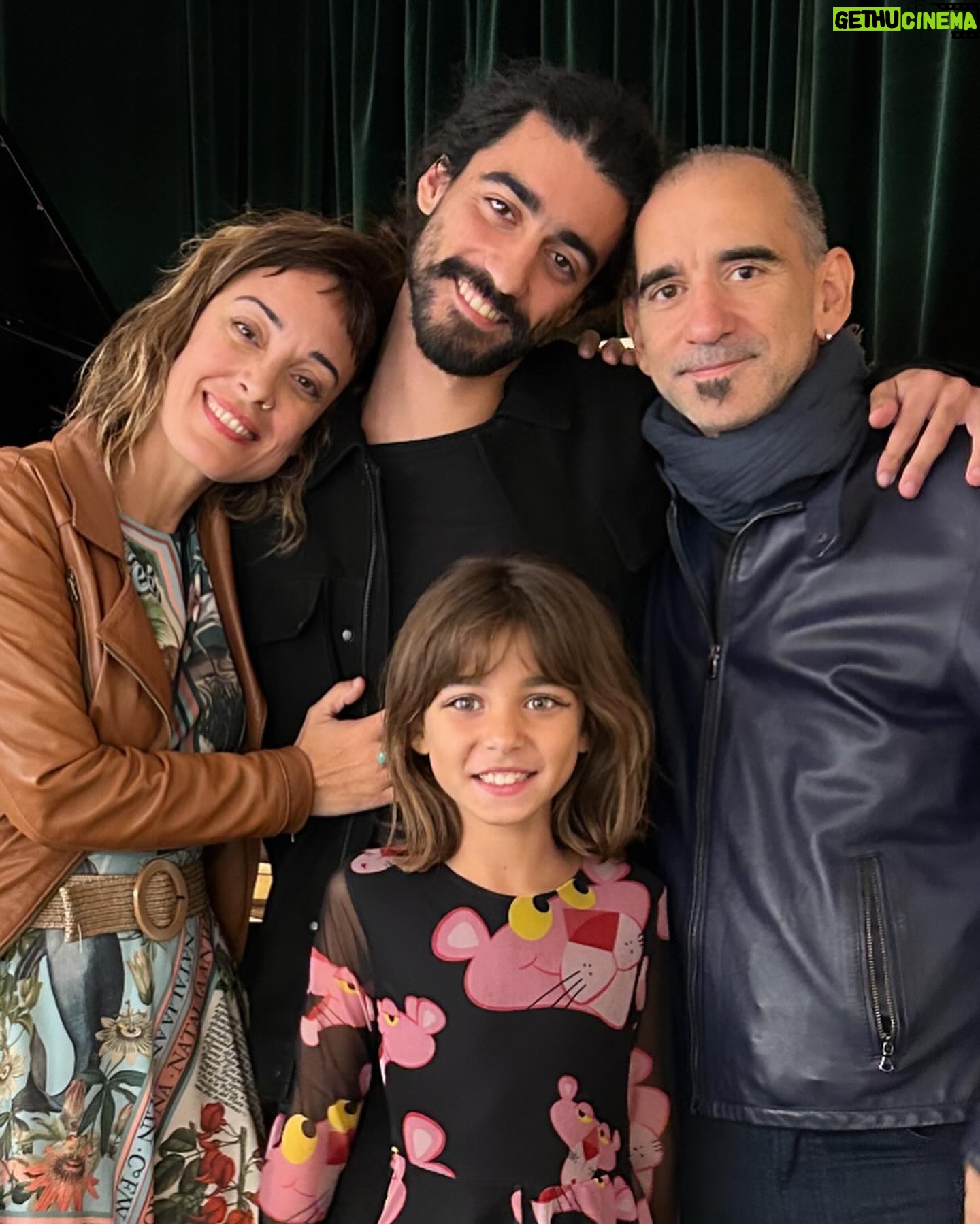 Martina Gusmán Instagram - Acá un poquito de una noche mágica … ♥️ Estreno de la exposición fotográfica de @mateotraperophoto 📸 en @utopia46_ ✨ ✨LaMareaDelTiempo✨ ✨✨✨✨✨✨✨✨✨✨✨ 📆 Disponible hasta el 5/3/2024 📍 Sant Pere Més Alt 46, Barcelona 💫 Entrada Libre ✨✨✨✨✨✨✨✨✨✨✨