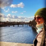 Martina Gusmán Instagram - #ParísMonAmour ❤️💙💜💚