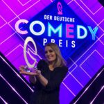 Martina Hill Instagram - DANKE AN EUCH ALLE🎉😘für‘s voten❤️ Wir freuen uns riesig! Danke auch dir @carokebelin 😍😘 und herzlichen Glückwunsch @hazelsgonnahaze ☺️ Ihr seid die Besten😘😘😘 #martinahillshow #comedypreis