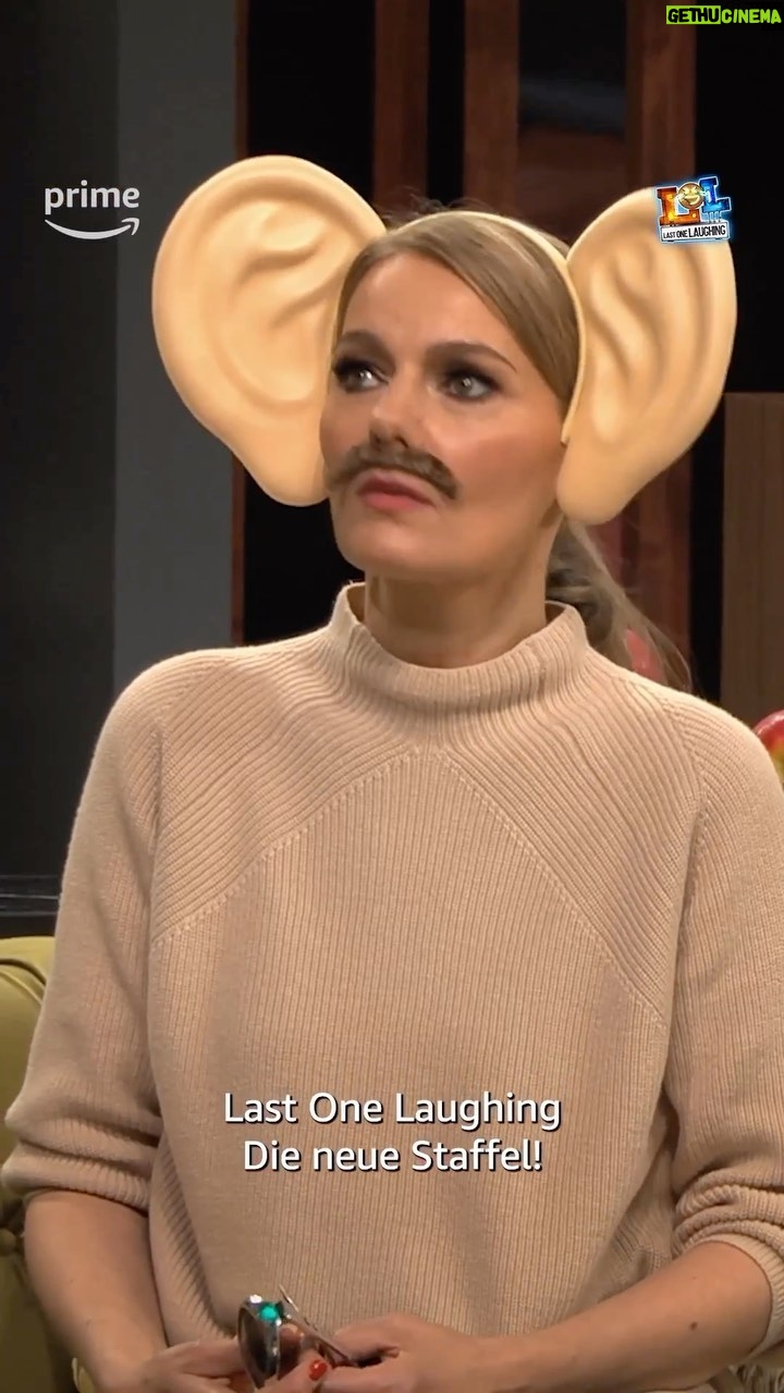 Martina Hill Instagram - 🤣Nächste Woche geht‘s wieder los🤣 #LOLDE #lastonelaughing Dann heißt es wieder „Alles erlaubt, außer Lachen“ - also ihr dürft natürlich😆 Ab 6. April bei @primevideode #sperrtdielauscherauf #holtdenschautzerraus #unddannfreuteuchdrauf😊 werbungausliebe❤️