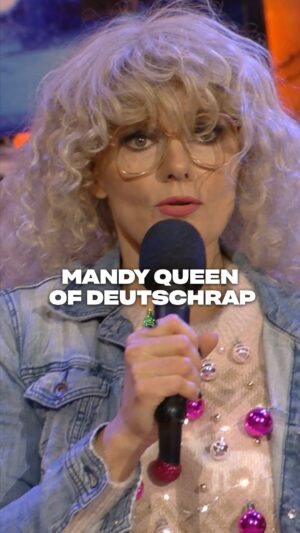Martina Hill Instagram - @shirindavid Feature mit Mandy WANN? #LOLDE #LastOneLaughing