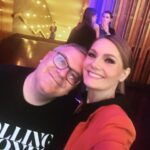 Martina Hill Instagram - Liebe Grüße vom „Blue Carpet“ bei der LOL4 Premiere😘! Am 6.4. gehts los bei @primevideode und heute gibt’s schon exclusiv die ersten Minuten bei @youtube ➡️ Link in der Story👍 #LOLDE #lastonelaughing #werbungausliebe❤️