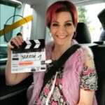 Martina Hill Instagram - ❤️Vielen Dank für die vielen lieben Glückwünsche😘🎉 und liebe Grüße vom Set🎬 🤔was könnten wir heute wohl gedreht haben...? #geburtstagamset #sarahisauchda #ditisser #martinahillshow #neuestaffel #commingsoon 😊