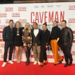 Martina Hill Instagram - ❤️Liebe Premieren-Grüße🫶 CAVEMAN ab dem 26.01. im Kino🍿 #kinowerbung #nochjemandeis? #cavemanfilm #designerselfie