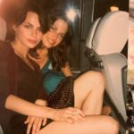 Martina Klein Instagram - ¡Primaaa, Feliz cumple! Tenemos tantos momentos juntas desde los 16 que me daba pena quedarme solo con uno. Me encanta que sigamos cumpliendo años sin perdernos de vista, teniéndonos siempre a mano. ¡Te quiero mucho! @veroblume ❤️