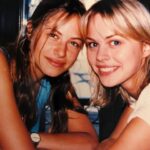 Martina Klein Instagram - ¡Primaaa, Feliz cumple! Tenemos tantos momentos juntas desde los 16 que me daba pena quedarme solo con uno. Me encanta que sigamos cumpliendo años sin perdernos de vista, teniéndonos siempre a mano. ¡Te quiero mucho! @veroblume ❤️