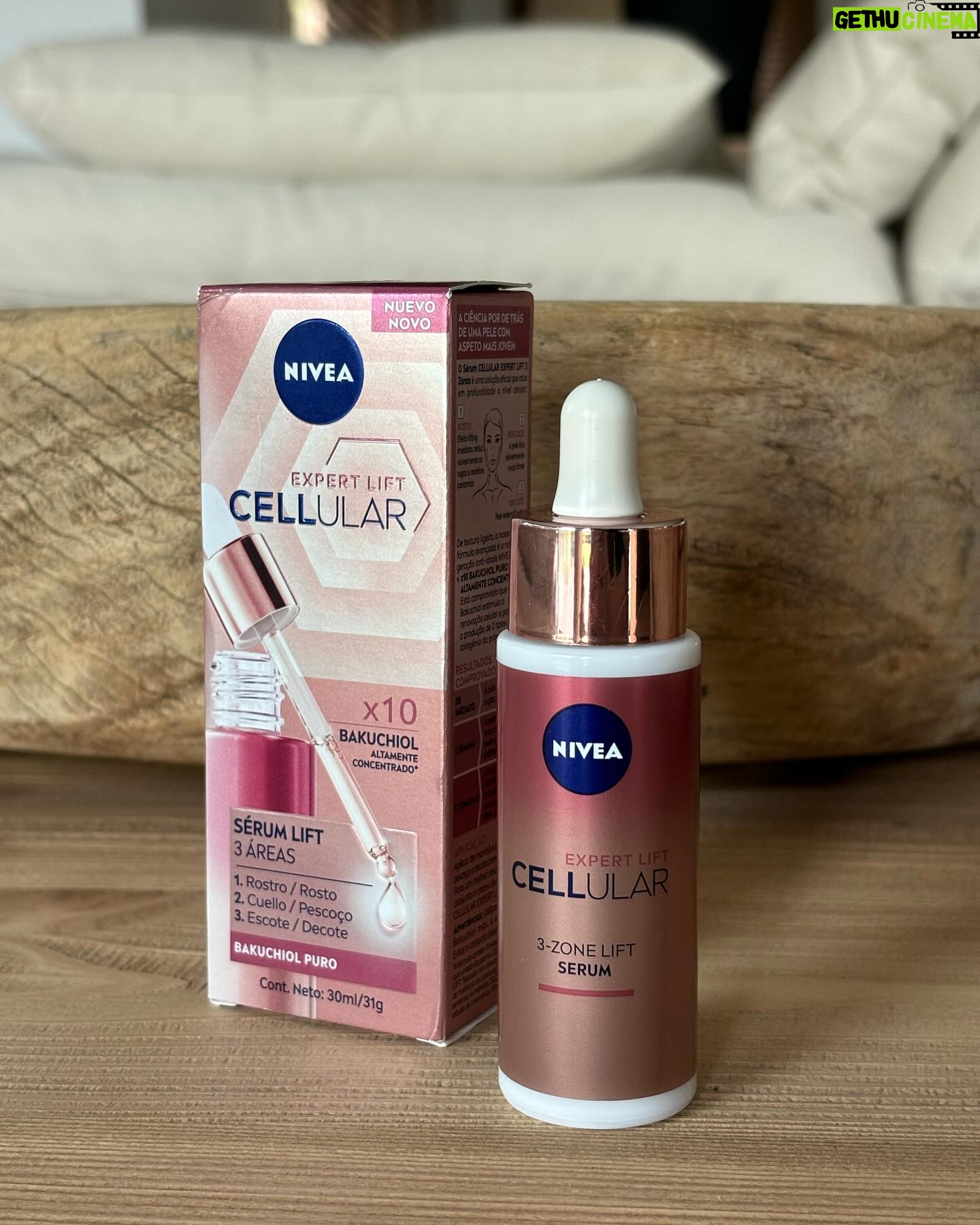 Martina Klein Instagram - Para que yo me decida a hacer #publi en un post es porque realmente merece la pena, sobre todo si además viene de la mano de @nivea_es , la de toda la vida 💙 Llega lo que para mà va a ser una revolución en mi #skincare diario, y es el Celular Serum Lift con un ingrediente muy innovador: el Bakuchiol. Es una alternativa al Retinol, igual de eficaz pero más suave con la piel. Después de tres semanas puedo decir que, efectivamente, no descama, reafirma, hidrata, nutre y gracias a su textura ultraligera deja una sensación fresca y muy muy agradable en la piel. ¿Me ha gustado el producto y te invito a probarlo? ¡SI, absolutamente! #publi #SerumBakuchiol #NIVEACellular