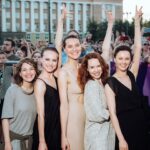 Marusya Klimova Instagram - Фестиваль «Новое движение» в великолепном Великом Новгороде 💫 На открытии я была в платье от @namelazz 🫶🏻 Спасибо за приглашение и заботу @t.rumyanceva и всей команде! Спасибо @elya_310584 🫶🏻 Фотографии @temerina @genavramenko 🫶🏻 Образ на открытие создали команды @alteregoitaly.ru и @rbg.ru 🫶🏻 мастера: @myltusova_kate @titova0703 Догадаетесь без звука, что за песня на последнем слайде?))))