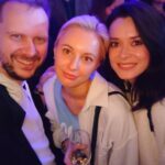 Marusya Klimova Instagram - С днем рождения, @kion.ru 🥳 Собрал всех друзей в одном месте, все обняты и я счастлива 😊