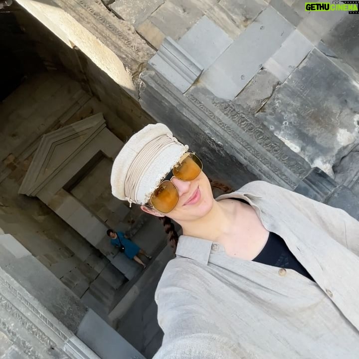Maruv - 7.9K Likes - Memories from Armenia π