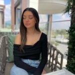 Marwa Karam Instagram - هاي حبايب، شنو رأيكم بملابس وعروضات @shein_ar لاخر السنة😍 جبتلكم كود خصم marwakrm ينطيكم 15% خصم اختياراتي: 1. 2782019 2. 3150148 3. 11223564 4. 11664807 #sheinforall #sheinyearendsale