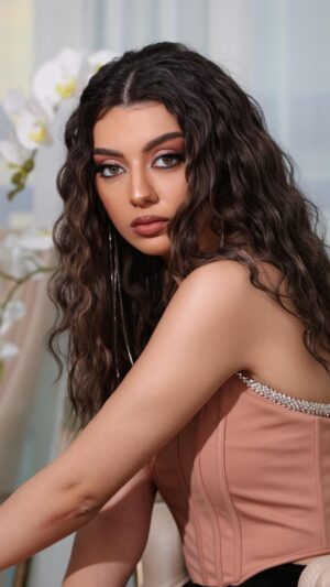 Marwa Karam Instagram - What an amazing experience working with the talented @marwakrm 🔥
And a big thank you to the rockstars @wael_lens & @attieh_iman 💞
.
All products used are available in @sephoramiddleeast 
• @chanel.beauty water fresh tint
• @tartecosmetics eyeshadow primer & concealer 
• @toofacedlovesmiddleeast The natural nudes eyeshadow palette 
• @makeupbymario Cream peach blusher
• @benefitmiddleeast eyebrows pencil
• @rarebeauty lip liner 
• @fentybeautyme fenty glow lip luminzer   plumper 
.
#makeup #makeuptransformation #beforeandafter #mydubai #beauty #makeuptransition