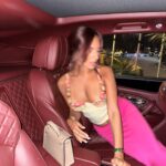 Marwa Merazka Instagram – Je suis fans de mon top bustier à fleur 😻 always by my fav @prettylittlething 

#collobarationcommerciale