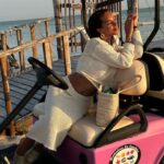 Marwa Merazka Instagram - Un petit carrousel en mode full Marwa pour le plaisir 🤪