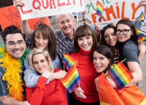 Mary Holland Instagram - Happiest #Pride from @happiestseason! ❤️🧡💛💚💙💜 In theatres this Thanksgiving! 📸: Lacey Terrell (@ltstillpix)
