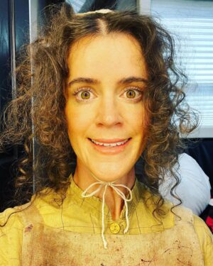 Mary Holland Instagram - I apologize for posting this absolute thirst trap but I had to inform you that this unsanitary woman will be making an appearance in @historyoftheworld on @hulu 🌎! #typhoidmary