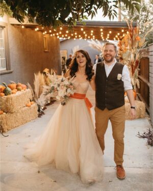 Mary Holland Instagram - 🎃🔮🌾 Happy Halloween to you and yours!!! And happy first anniversary, Matt!! I love you to the blue moon 🌕💐🕸

📸: 
@phil.and.sara 
@sarakbyrne 
@philchester
🧡🧡🧡