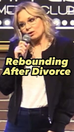 Mary Lynn Rajskub Instagram - Didn’t mean to bore you with my salacious sex life 🤪😱#needtoknow #audience #standup #female #jokes #actor #woman #divorce #sexlife
